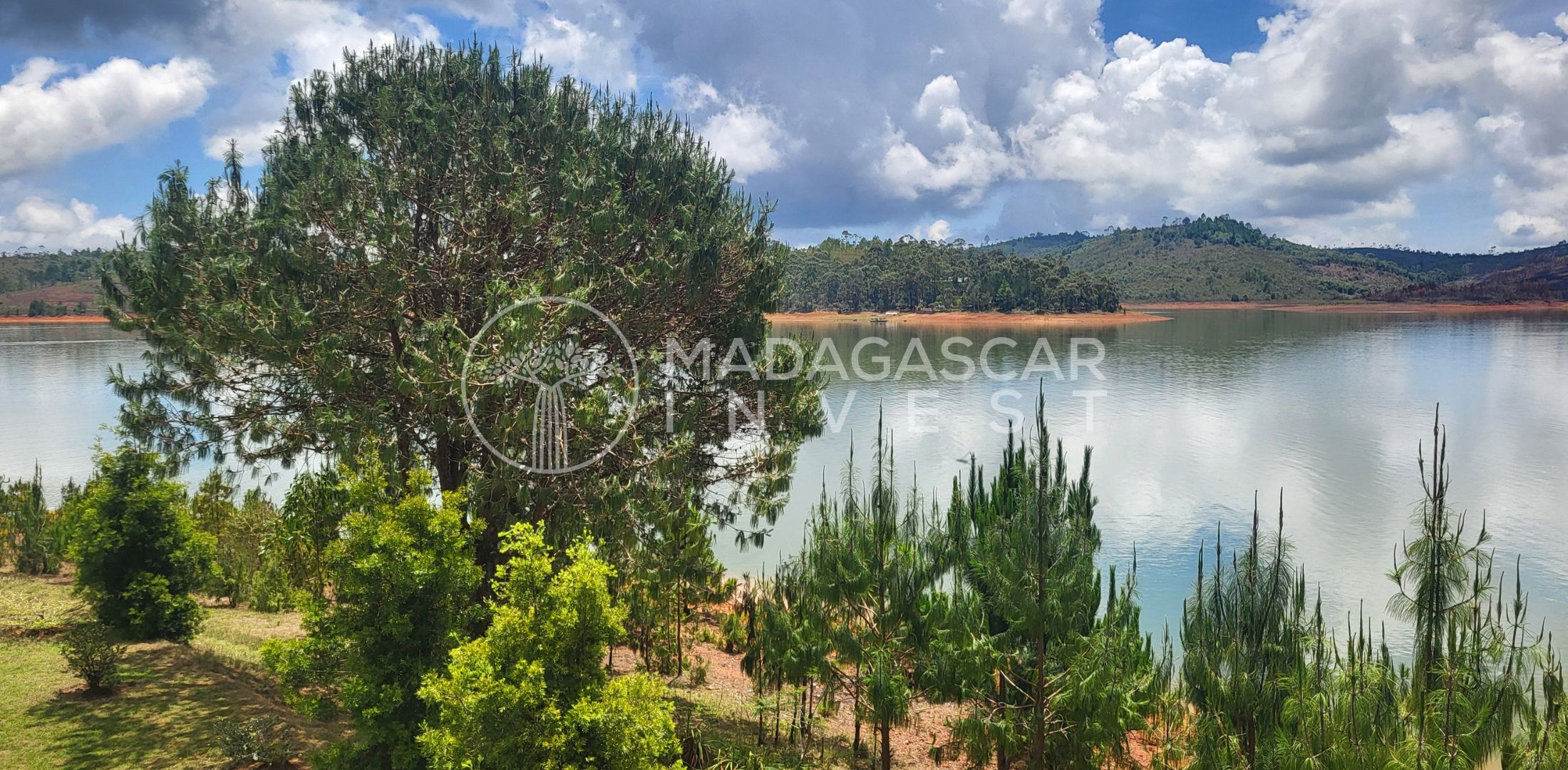 Private-Lakefront-Villa-on-Lake-Mantasoa-9