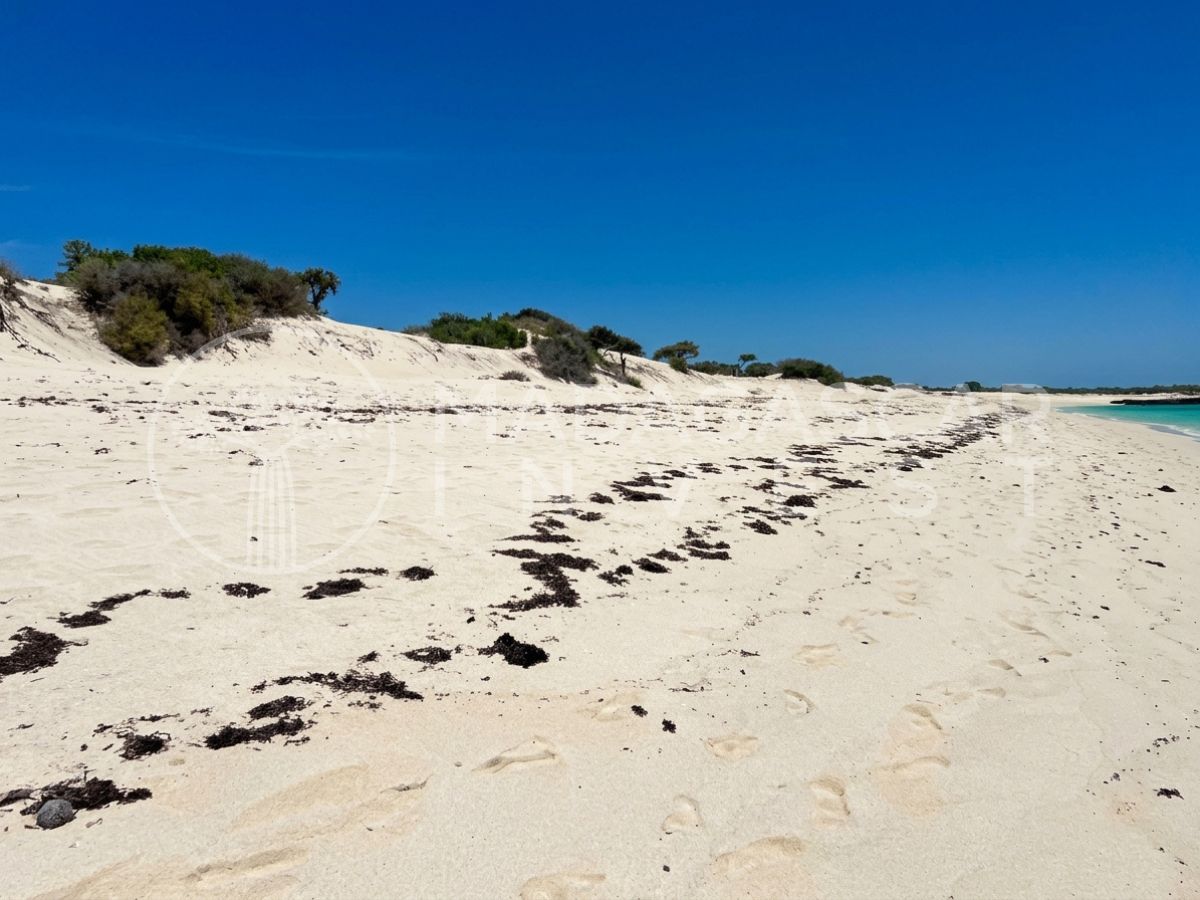 Anakao 2 Hectare Titled Beachfront Land near Tulear 3 Private 2-Hectare Beachfront in Anakao, near Tulear